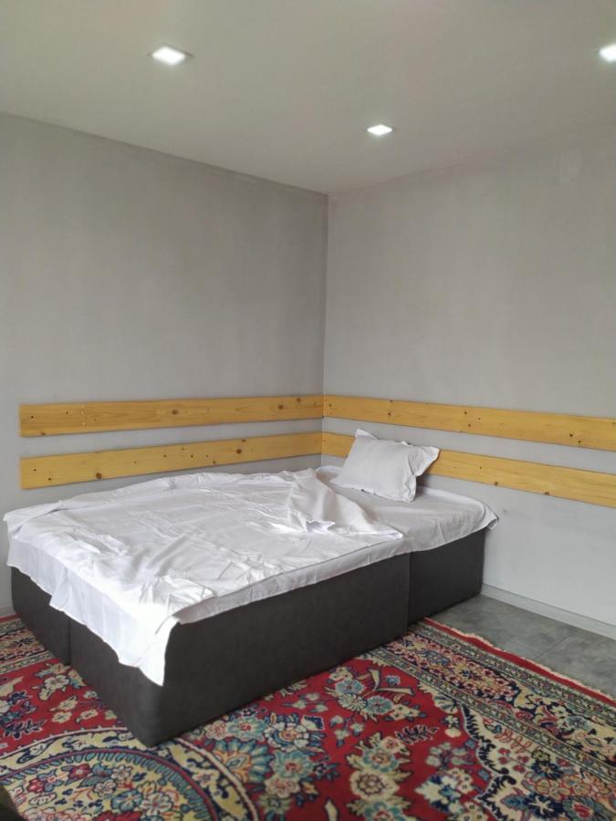 "Stairs"Guest House 예레반 외부 사진