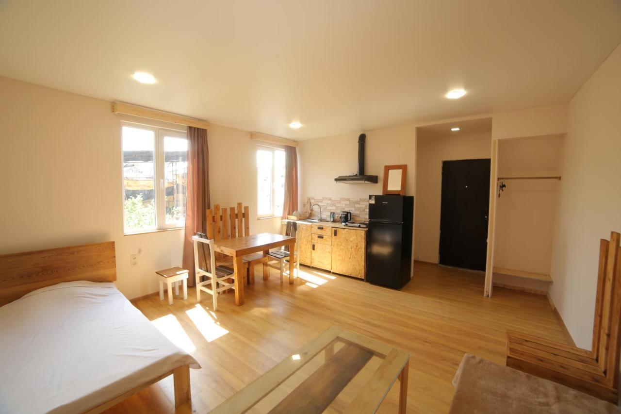 "Stairs"Guest House 예레반 외부 사진