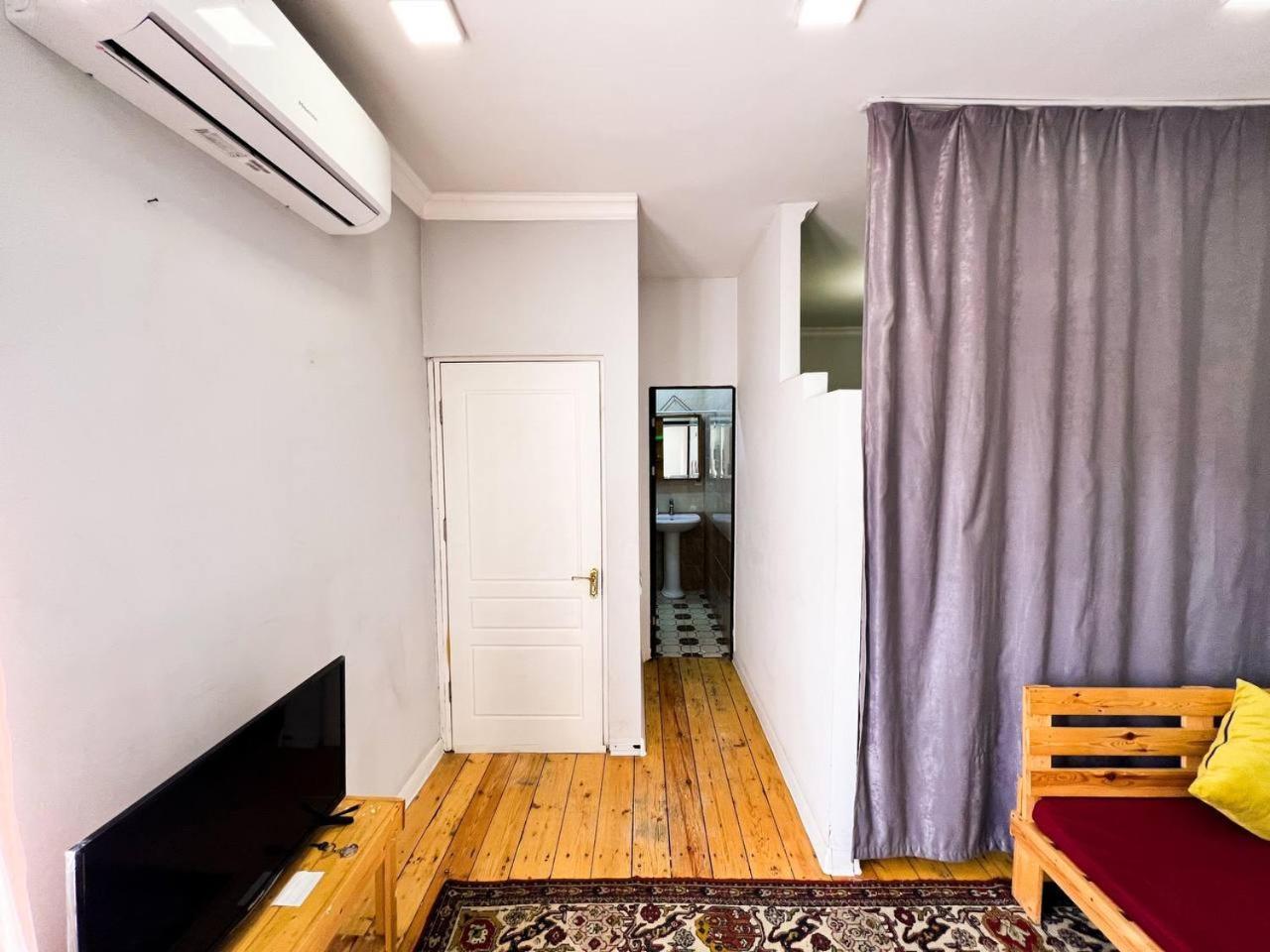 "Stairs"Guest House 예레반 외부 사진